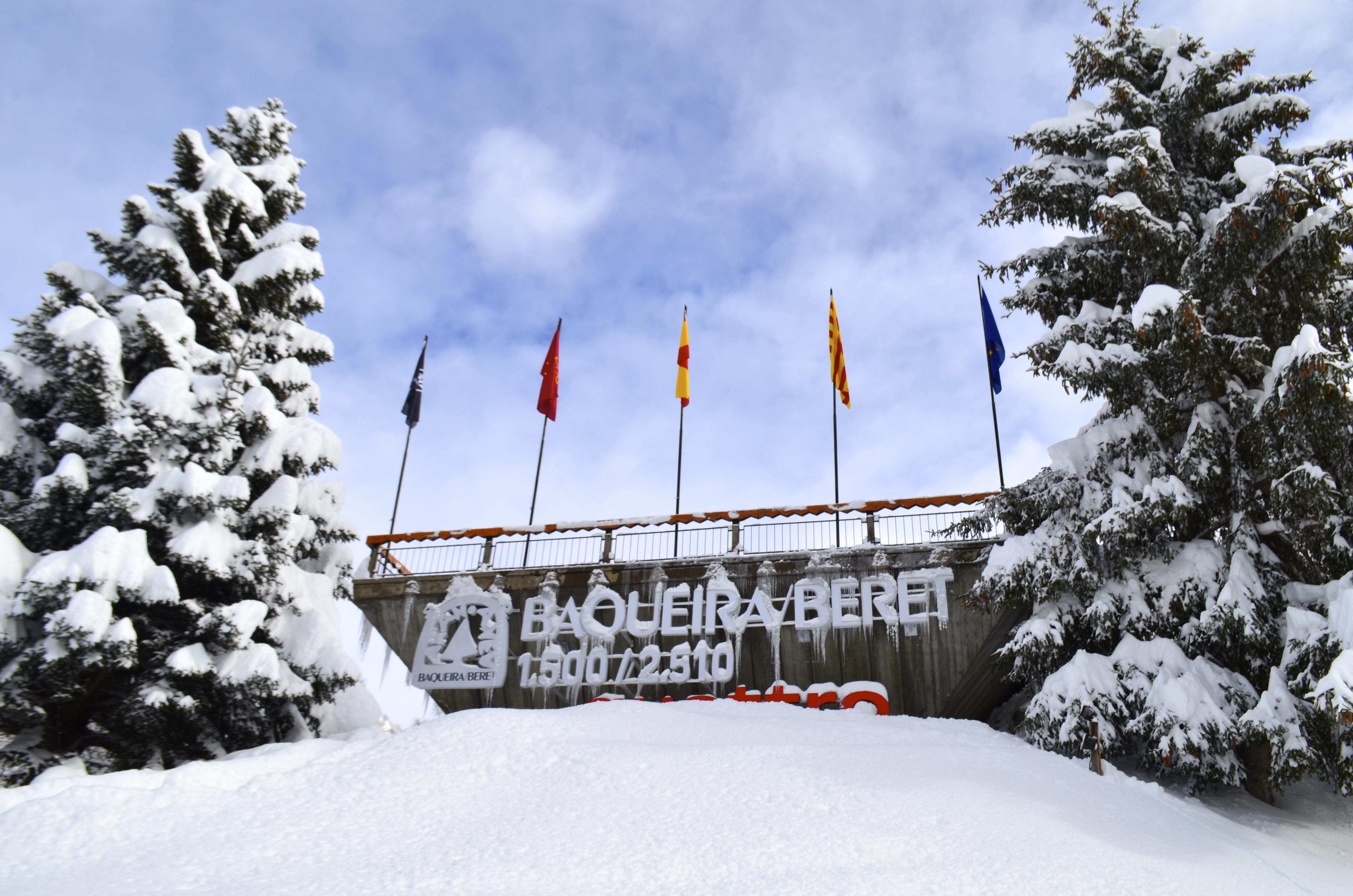 Hotel Montarto Baqueira Beret Exterior photo